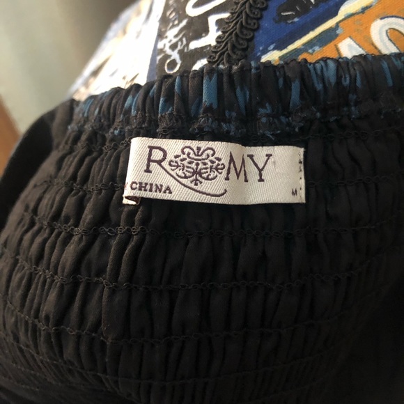 Romy Strapless Flower Petal Dress - Picture 10 of 11